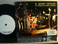 TRACEYS / GHOST ISAND